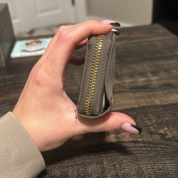 Small Target Wallet - Picture 6 of 7